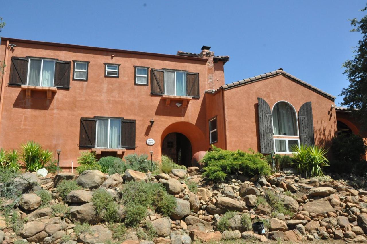 Posada Mariana Bed And Breakfast Catheys Valley Екстериор снимка