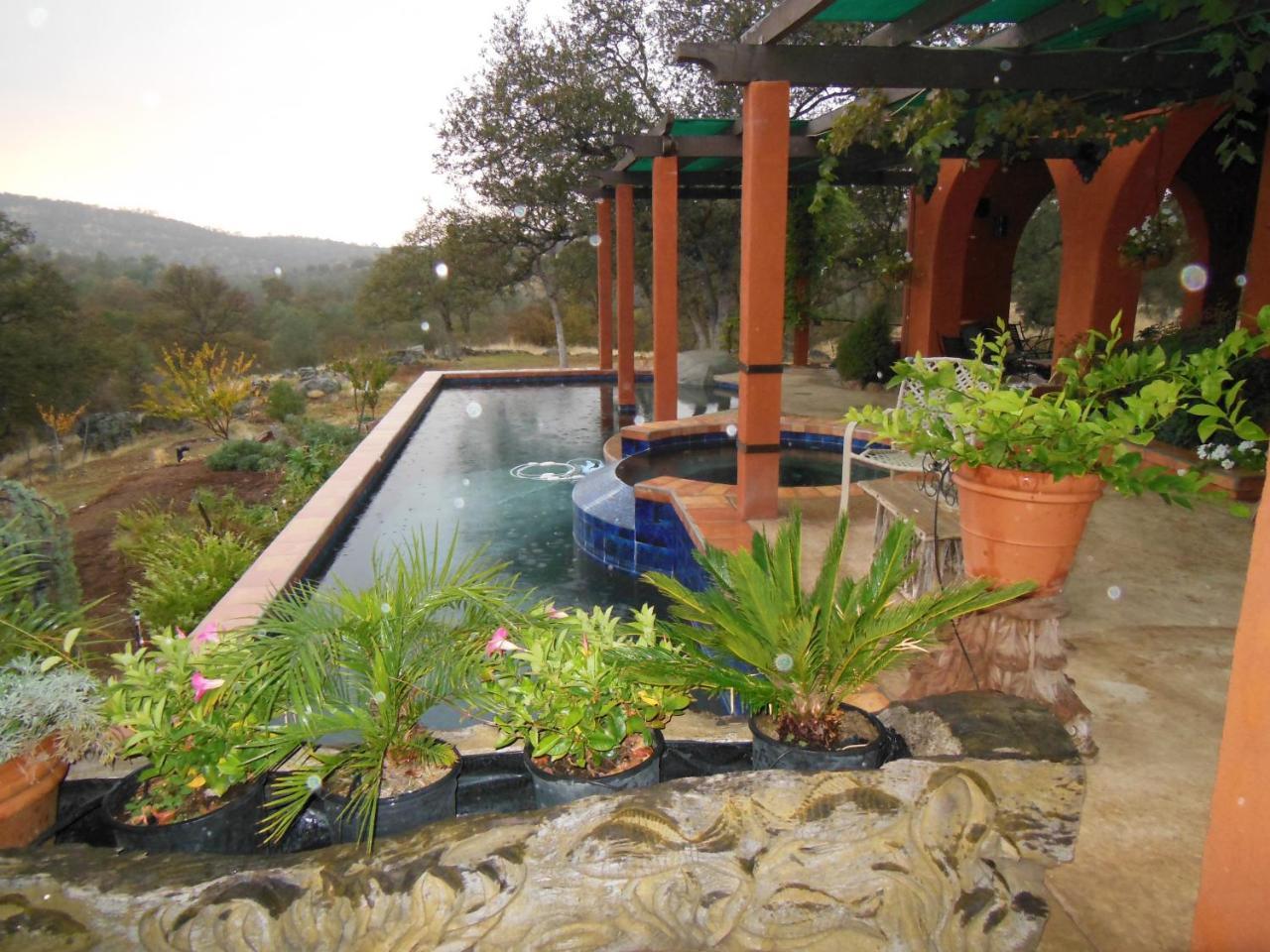 Posada Mariana Bed And Breakfast Catheys Valley Екстериор снимка